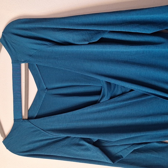 Hyba Top - Picture 2 of 5